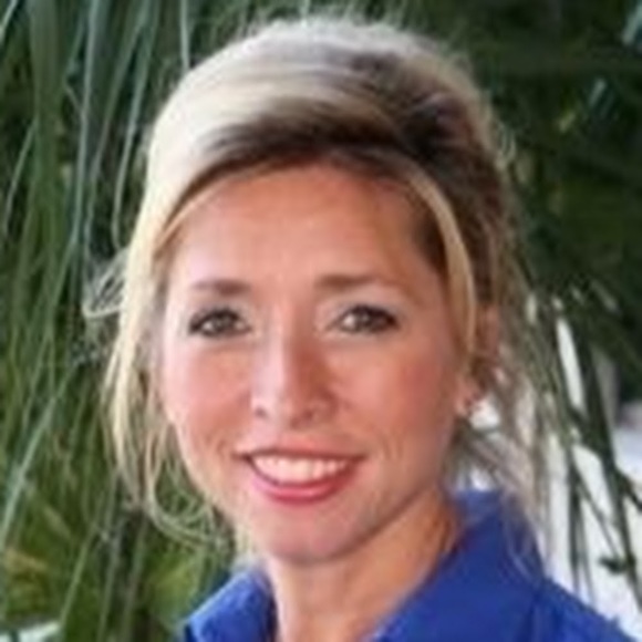 Meet your Posher, Gigi - Picture 1 of 1